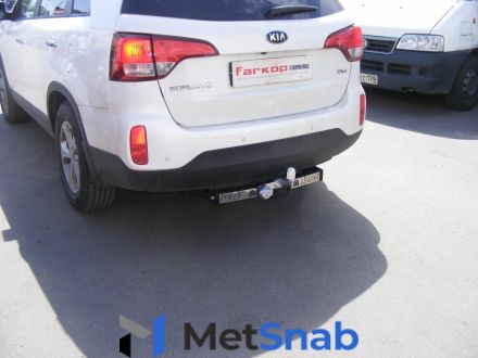 Фаркоп Лидер Плюс для KIA SORENTO 4 2012- (C нерж. Пластиной)